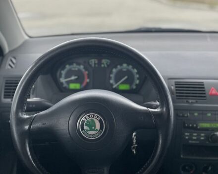 Синій Шкода Фабія, об'ємом двигуна 1.4 л та пробігом 250 тис. км за 4500 $, фото 13 на Automoto.ua