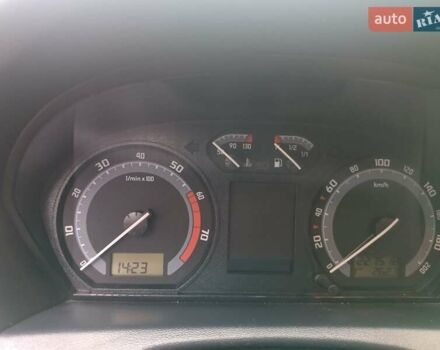 Синій Шкода Фабія, об'ємом двигуна 1.39 л та пробігом 227 тис. км за 5300 $, фото 10 на Automoto.ua