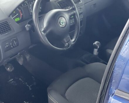 Синій Шкода Фабія, об'ємом двигуна 1.4 л та пробігом 250 тис. км за 4500 $, фото 23 на Automoto.ua