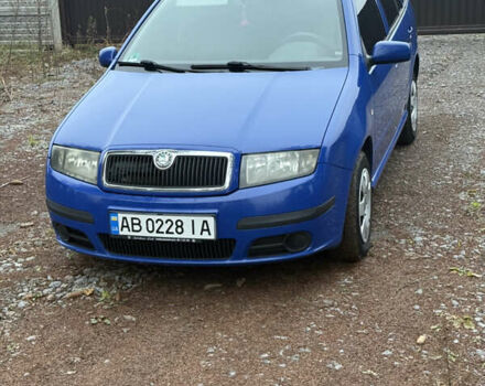Синий Шкода Фабия, объемом двигателя 1.42 л и пробегом 242 тыс. км за 3850 $, фото 3 на Automoto.ua