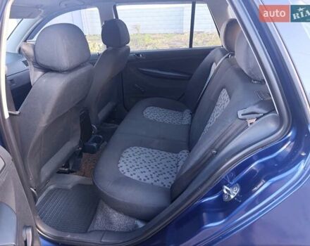 Синий Шкода Фабия, объемом двигателя 1.2 л и пробегом 382 тыс. км за 3799 $, фото 7 на Automoto.ua