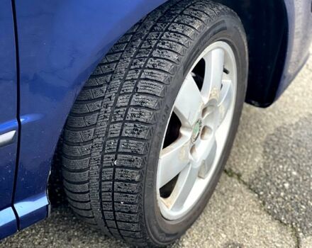 Синій Шкода Фабія, об'ємом двигуна 1.4 л та пробігом 250 тис. км за 4500 $, фото 11 на Automoto.ua