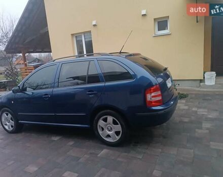 Синій Шкода Фабія, об'ємом двигуна 1.39 л та пробігом 227 тис. км за 5300 $, фото 2 на Automoto.ua