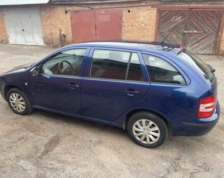 Синий Шкода Фабия, объемом двигателя 1.4 л и пробегом 330 тыс. км за 3999 $, фото 3 на Automoto.ua