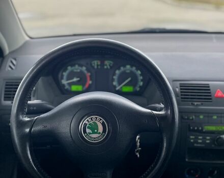 Синій Шкода Фабія, об'ємом двигуна 1.4 л та пробігом 250 тис. км за 4500 $, фото 12 на Automoto.ua