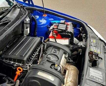 Синий Шкода Фабия, объемом двигателя 1.4 л и пробегом 253 тыс. км за 3999 $, фото 2 на Automoto.ua