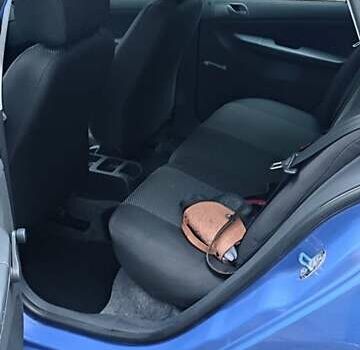 Синий Шкода Фабия, объемом двигателя 1.39 л и пробегом 202 тыс. км за 4600 $, фото 4 на Automoto.ua