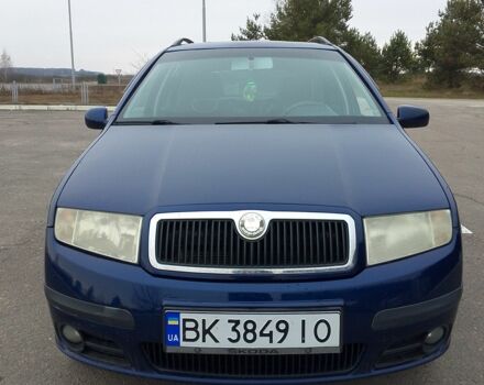 Синий Шкода Фабия, объемом двигателя 1.4 л и пробегом 230 тыс. км за 4250 $, фото 22 на Automoto.ua