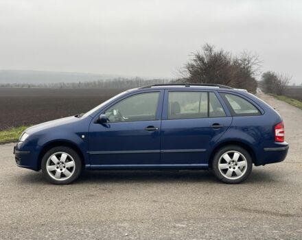 Синій Шкода Фабія, об'ємом двигуна 1.4 л та пробігом 250 тис. км за 4500 $, фото 4 на Automoto.ua