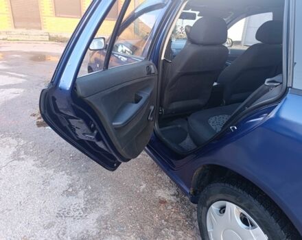 Синий Шкода Фабия, объемом двигателя 1.2 л и пробегом 338 тыс. км за 1500 $, фото 9 на Automoto.ua