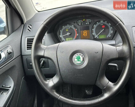 Синий Шкода Фабия, объемом двигателя 1.4 л и пробегом 239 тыс. км за 5700 $, фото 37 на Automoto.ua