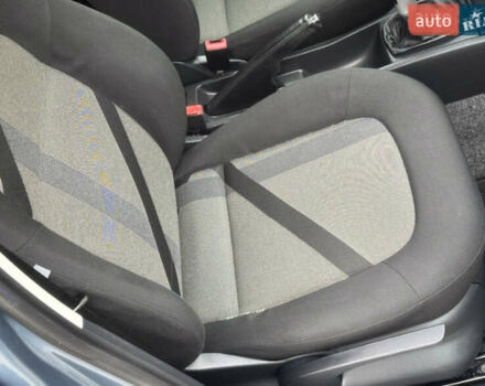 Синий Шкода Фабия, объемом двигателя 1.4 л и пробегом 239 тыс. км за 5700 $, фото 45 на Automoto.ua