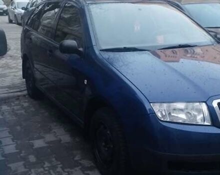 Синий Шкода Фабия, объемом двигателя 1.2 л и пробегом 198 тыс. км за 3800 $, фото 1 на Automoto.ua