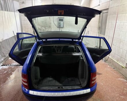 Синий Шкода Фабия, объемом двигателя 1.4 л и пробегом 230 тыс. км за 4999 $, фото 17 на Automoto.ua