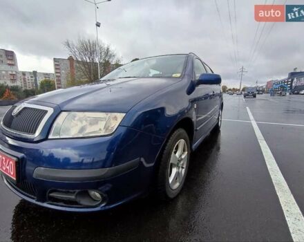 Синий Шкода Фабия, объемом двигателя 1.4 л и пробегом 228 тыс. км за 4600 $, фото 3 на Automoto.ua