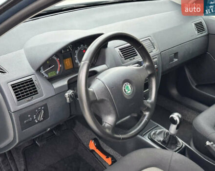 Синий Шкода Фабия, объемом двигателя 1.4 л и пробегом 239 тыс. км за 5700 $, фото 26 на Automoto.ua