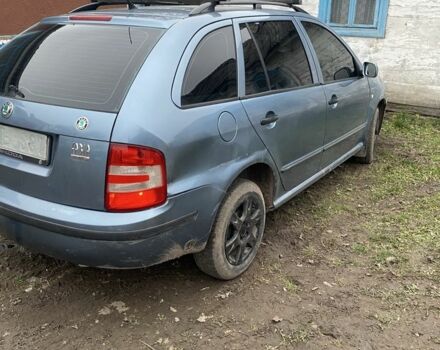 Синий Шкода Фабия, объемом двигателя 1.2 л и пробегом 370 тыс. км за 3450 $, фото 2 на Automoto.ua