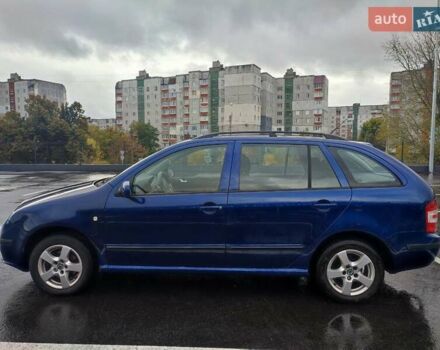 Синий Шкода Фабия, объемом двигателя 1.4 л и пробегом 228 тыс. км за 4600 $, фото 4 на Automoto.ua