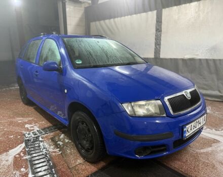 Синий Шкода Фабия, объемом двигателя 1.4 л и пробегом 230 тыс. км за 4999 $, фото 2 на Automoto.ua