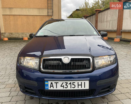 Синій Шкода Фабія, об'ємом двигуна 1.39 л та пробігом 225 тис. км за 4199 $, фото 9 на Automoto.ua