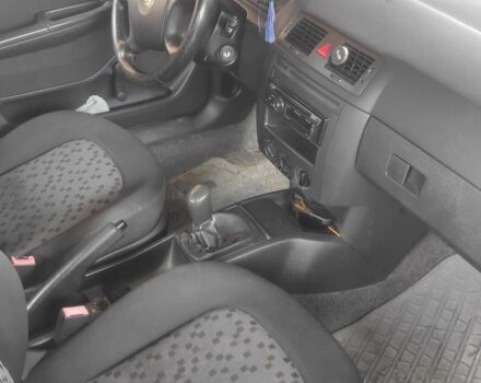 Шкода Фабия 2007 в Тячеве на Automoto.ua Синий Шкода Фабия, объемом двигателя 1.2 л и пробегом 197 тыс. км за 3801 $, фото 3 на Automoto.ua