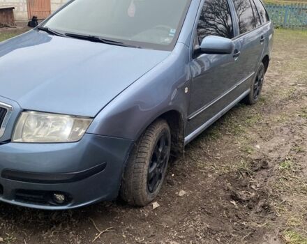 Синий Шкода Фабия, объемом двигателя 1.2 л и пробегом 370 тыс. км за 3450 $, фото 1 на Automoto.ua