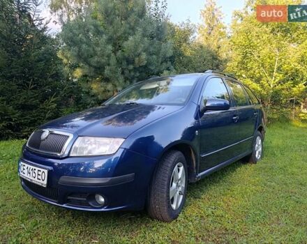 Синий Шкода Фабия, объемом двигателя 1.2 л и пробегом 180 тыс. км за 3800 $, фото 1 на Automoto.ua