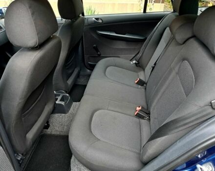 Синий Шкода Фабия, объемом двигателя 0 л и пробегом 216 тыс. км за 5200 $, фото 6 на Automoto.ua