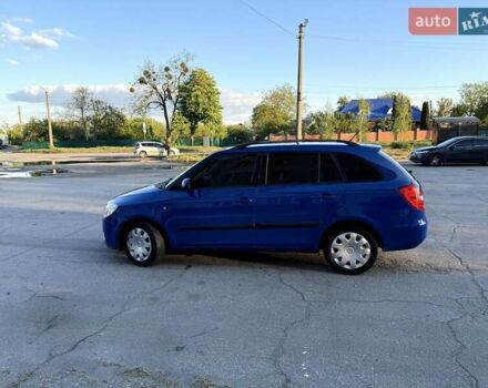 Синий Шкода Фабия, объемом двигателя 1.6 л и пробегом 343 тыс. км за 5000 $, фото 2 на Automoto.ua