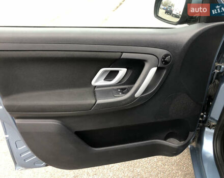 Синий Шкода Фабия, объемом двигателя 1.4 л и пробегом 200 тыс. км за 5500 $, фото 17 на Automoto.ua