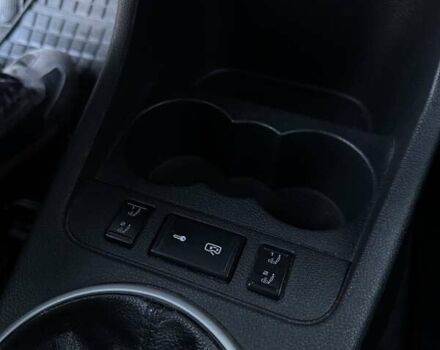 Синій Шкода Фабія, об'ємом двигуна 1.6 л та пробігом 230 тис. км за 4400 $, фото 20 на Automoto.ua