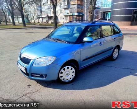 Синий Шкода Фабия, объемом двигателя 1.9 л и пробегом 260 тыс. км за 5500 $, фото 1 на Automoto.ua
