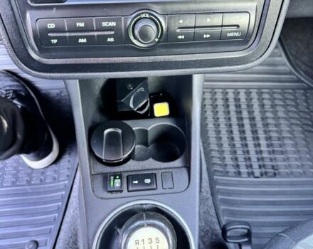 Синій Шкода Фабія, об'ємом двигуна 1.4 л та пробігом 291 тис. км за 4700 $, фото 7 на Automoto.ua