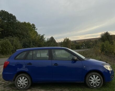 Синий Шкода Фабия, объемом двигателя 1.2 л и пробегом 250 тыс. км за 3700 $, фото 3 на Automoto.ua