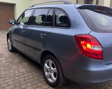 Синий Шкода Фабия, объемом двигателя 1.6 л и пробегом 229 тыс. км за 7200 $, фото 9 на Automoto.ua