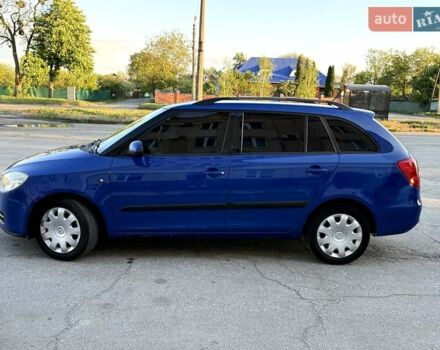Синий Шкода Фабия, объемом двигателя 1.6 л и пробегом 343 тыс. км за 5000 $, фото 6 на Automoto.ua