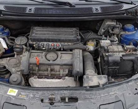 Синий Шкода Фабия, объемом двигателя 1.6 л и пробегом 268 тыс. км за 5300 $, фото 9 на Automoto.ua