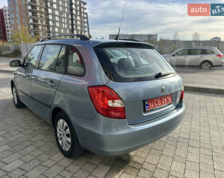 Синий Шкода Фабия, объемом двигателя 1.6 л и пробегом 205 тыс. км за 5150 $, фото 6 на Automoto.ua