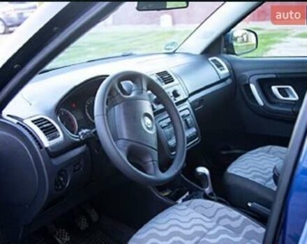 Синій Шкода Фабія, об'ємом двигуна 1.39 л та пробігом 216 тис. км за 5200 $, фото 15 на Automoto.ua