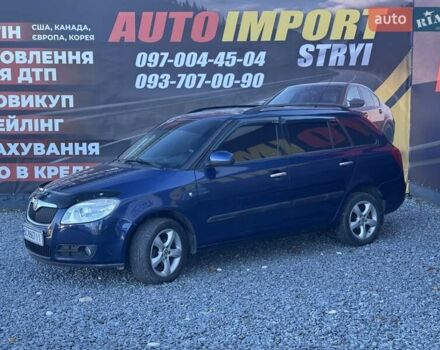 Синій Шкода Фабія, об'ємом двигуна 1.6 л та пробігом 230 тис. км за 4400 $, фото 2 на Automoto.ua