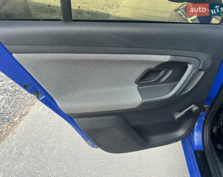 Синій Шкода Фабія, об'ємом двигуна 1.42 л та пробігом 280 тис. км за 4350 $, фото 13 на Automoto.ua
