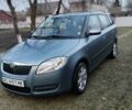 Синий Шкода Фабия, объемом двигателя 1.6 л и пробегом 196 тыс. км за 5500 $, фото 1 на Automoto.ua