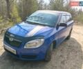 Синий Шкода Фабия, объемом двигателя 1.42 л и пробегом 375 тыс. км за 3999 $, фото 1 на Automoto.ua