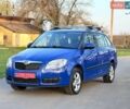 Синий Шкода Фабия, объемом двигателя 1.6 л и пробегом 185 тыс. км за 5699 $, фото 1 на Automoto.ua