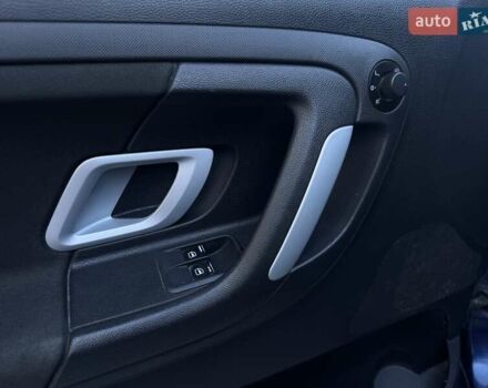 Синій Шкода Фабія, об'ємом двигуна 1.6 л та пробігом 230 тис. км за 4400 $, фото 17 на Automoto.ua