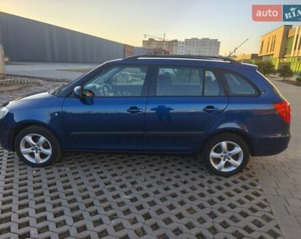Синий Шкода Фабия, объемом двигателя 1.6 л и пробегом 243 тыс. км за 6400 $, фото 10 на Automoto.ua