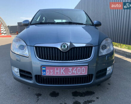 Синий Шкода Фабия, объемом двигателя 1.6 л и пробегом 158 тыс. км за 6500 $, фото 3 на Automoto.ua
