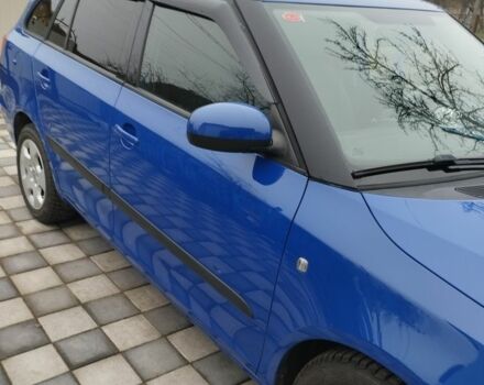 Синий Шкода Фабия, объемом двигателя 1.6 л и пробегом 355 тыс. км за 7500 $, фото 2 на Automoto.ua
