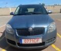Синий Шкода Фабия, объемом двигателя 1.2 л и пробегом 230 тыс. км за 5100 $, фото 1 на Automoto.ua