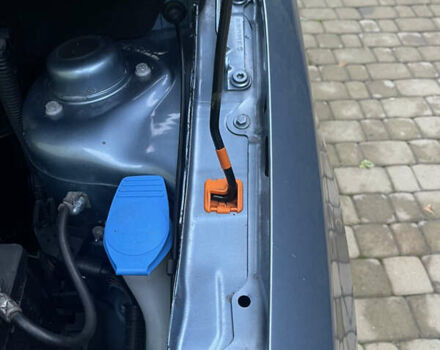 Синий Шкода Фабия, объемом двигателя 1.6 л и пробегом 229 тыс. км за 7200 $, фото 28 на Automoto.ua